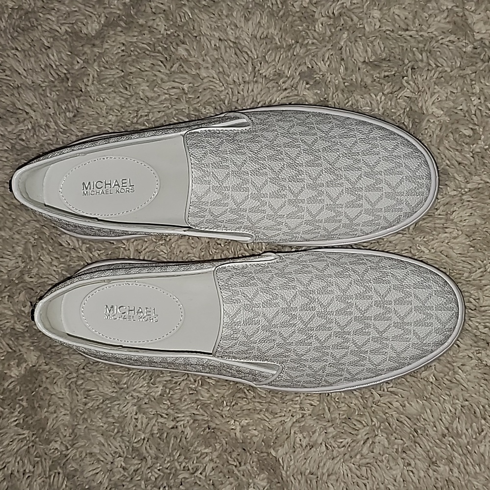 COPY - MICHEAL KORS CANVAS SNEAKERS